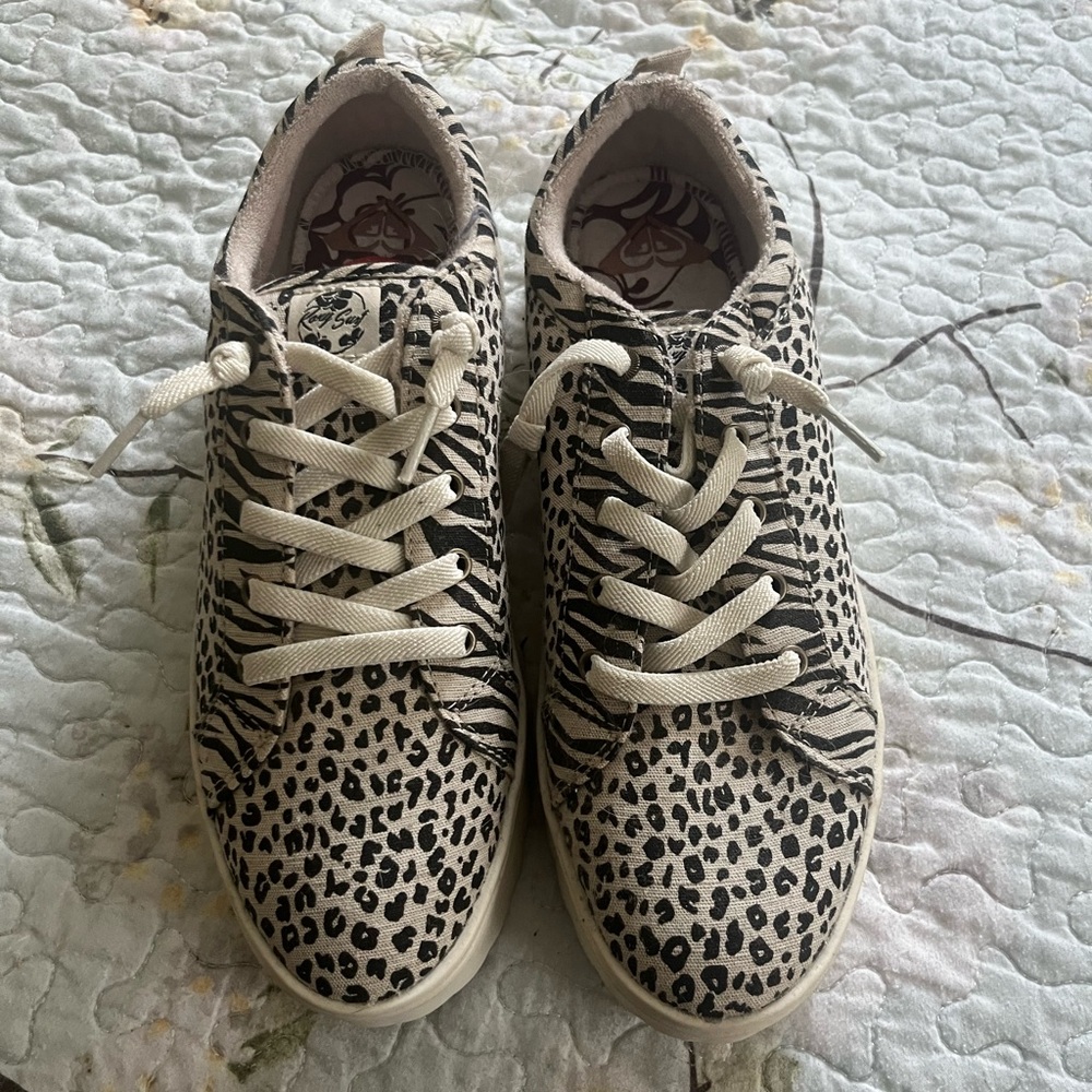 Roxy Black and White Animal Print Sneakers